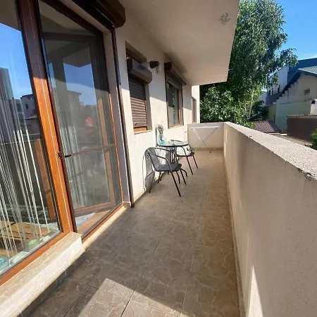 Sea La Vie Apartment *