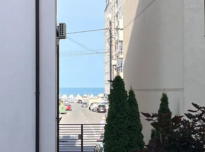 Sea La Vie Apartment Navodari